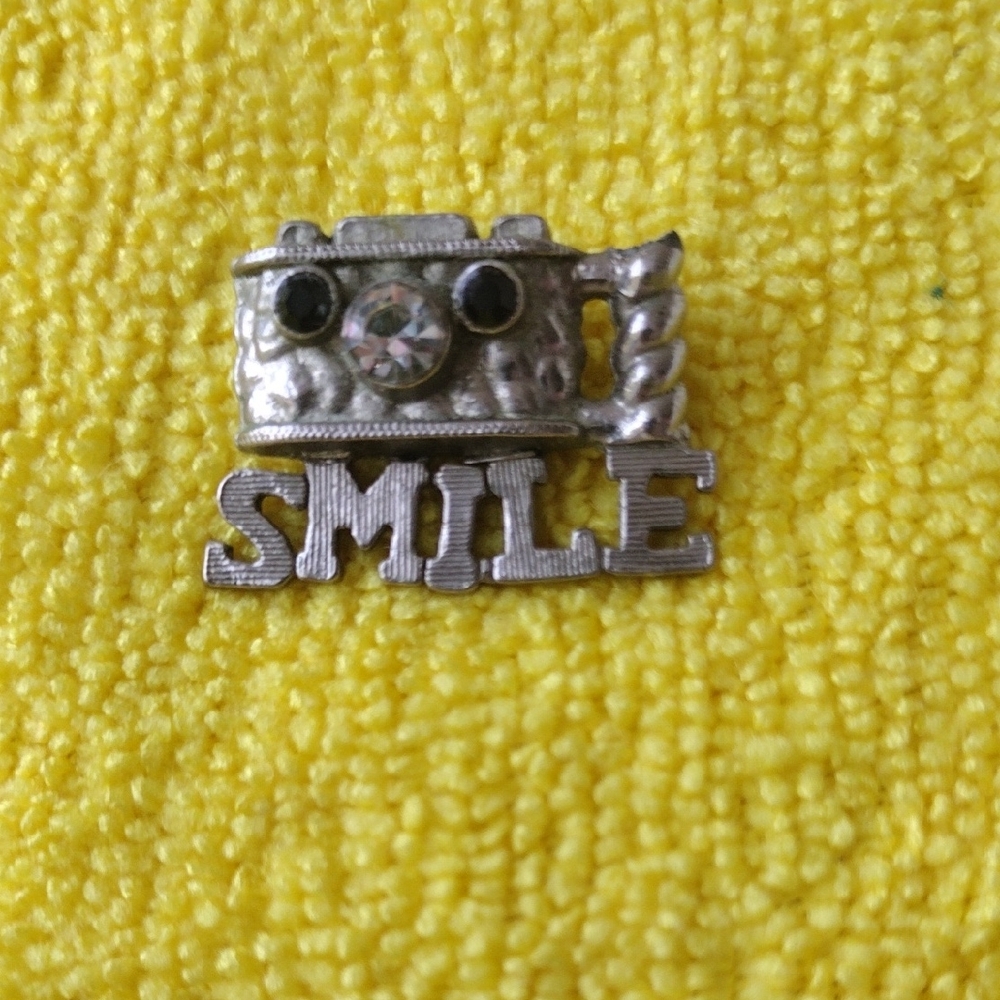 Camera Pin - Picture 10 of 13
